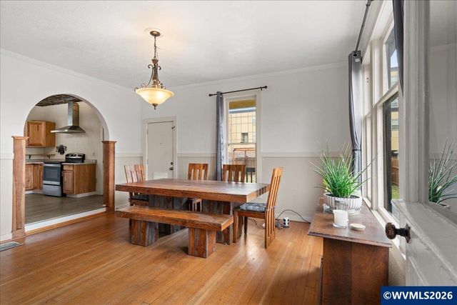 1280 4th St NE, Salem, OR 97301