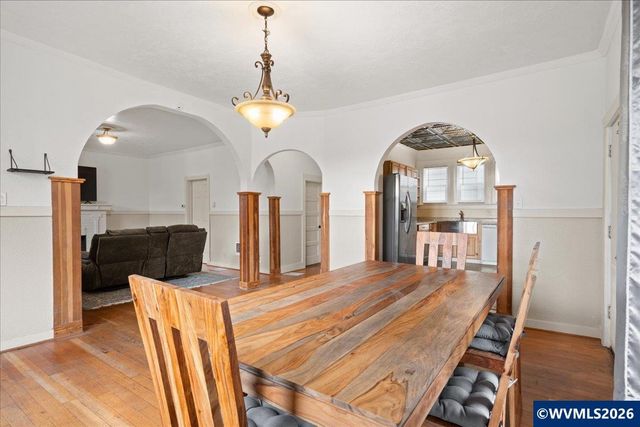 1280 4th St NE, Salem, OR 97301