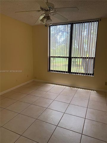 6751 N University Drive 216, Tamarac, FL 33321