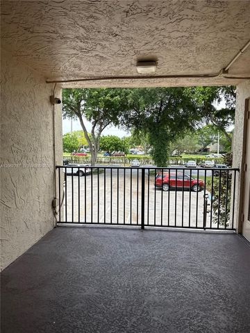 6751 N University Drive 216, Tamarac, FL 33321
