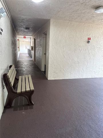 6751 N University Drive 216, Tamarac, FL 33321