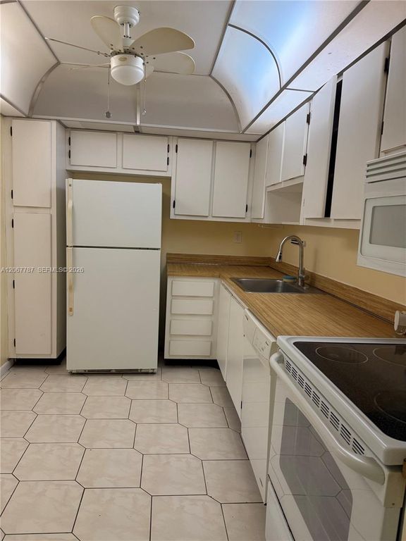 6751 N University Drive 216, Tamarac, FL 33321