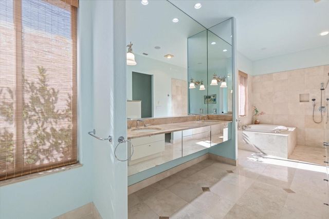 4939 PEREGRINE POINT WAY, Sarasota, FL 34231