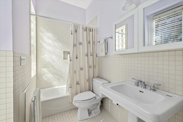 4939 PEREGRINE POINT WAY, Sarasota, FL 34231