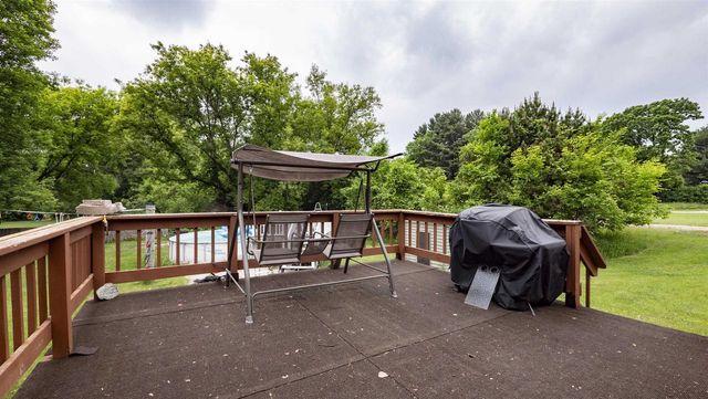 703 ST LAWRENCE STREET, Ogdensburg, WI 54962