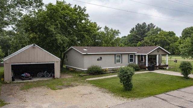 703 ST LAWRENCE STREET, Ogdensburg, WI 54962