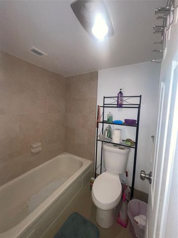6300 S Falls Circle Dr 412, Lauderhill, FL 33319