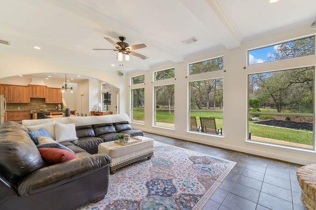 136 Sam Houston DR, Bastrop, TX 78602