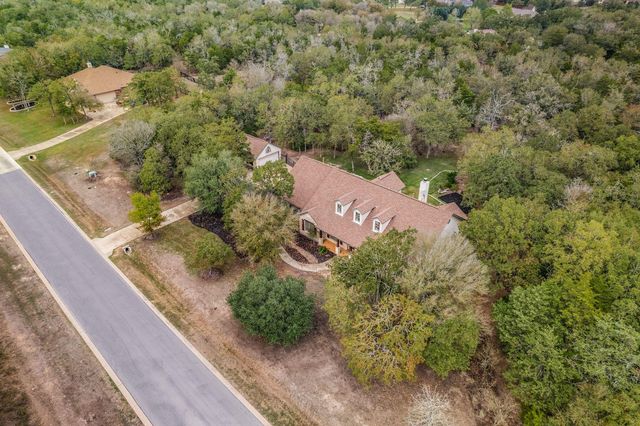 136 Sam Houston DR, Bastrop, TX 78602