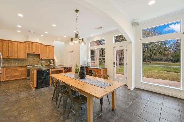 136 Sam Houston DR, Bastrop, TX 78602