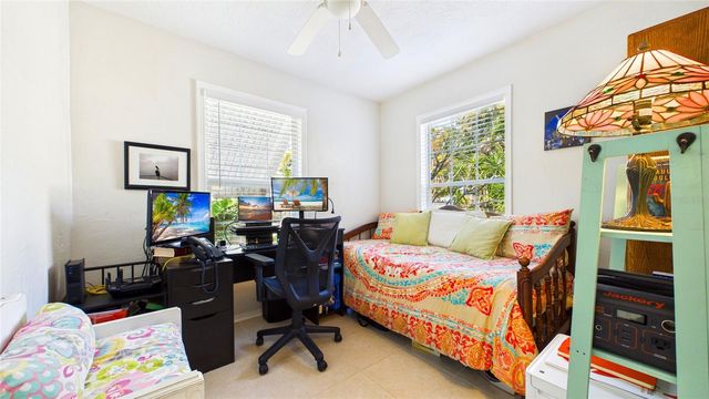 5129 17TH AVENUE S, Gulfport, FL 33707