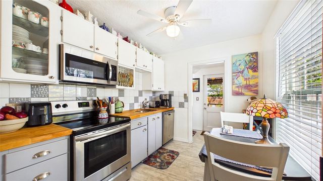 5129 17TH AVENUE S, Gulfport, FL 33707