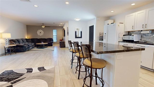 6455 Hitchin Post Way, Delray Beach, FL 33484