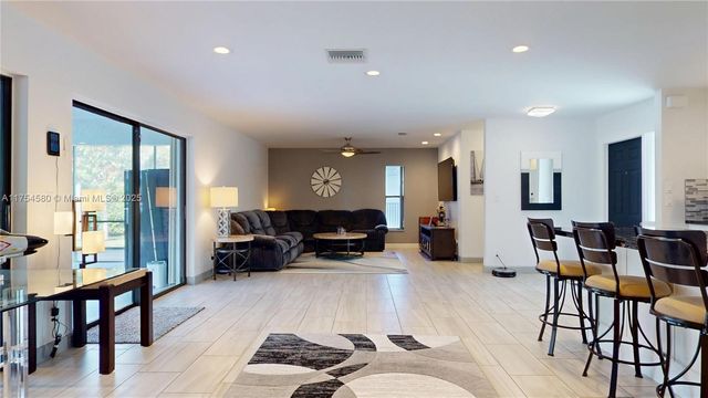 6455 Hitchin Post Way, Delray Beach, FL 33484