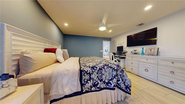 6455 Hitchin Post Way, Delray Beach, FL 33484