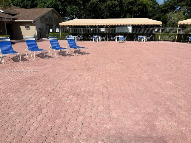 6455 Hitchin Post Way, Delray Beach, FL 33484