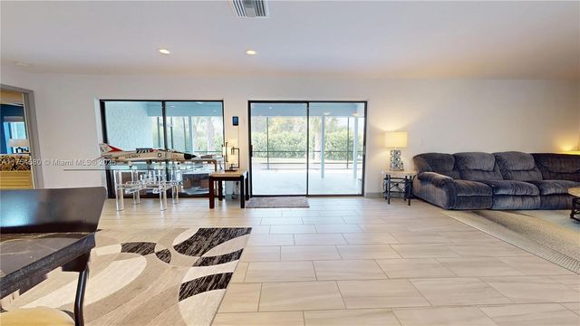 6455 Hitchin Post Way, Delray Beach, FL 33484