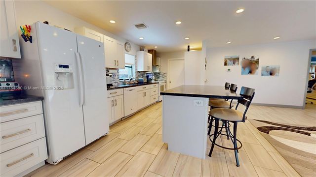6455 Hitchin Post Way, Delray Beach, FL 33484