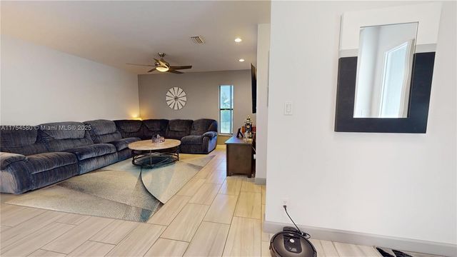 6455 Hitchin Post Way, Delray Beach, FL 33484