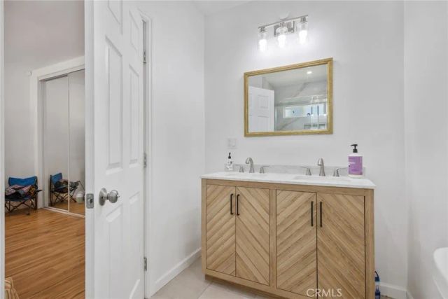 7037 Cimarron Street, Los Angeles, CA 90047