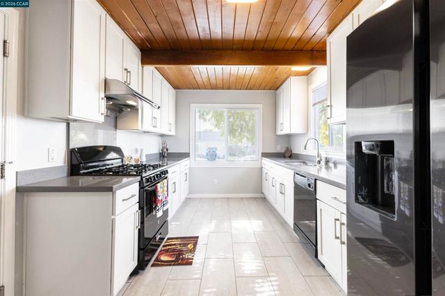 3141 3141 Fairmede Dr, Richmond, CA 94806