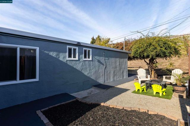 3141 3141 Fairmede Dr, Richmond, CA 94806