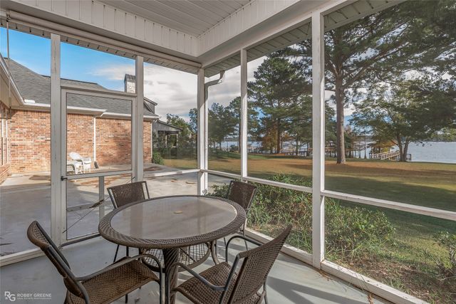 90 La Belle Court, Many, LA 71449