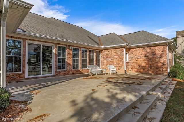 90 La Belle Court, Many, LA 71449