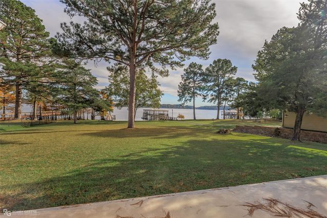 90 La Belle Court, Many, LA 71449