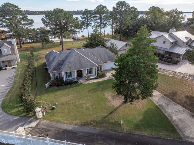 90 La Belle Court, Many, LA 71449