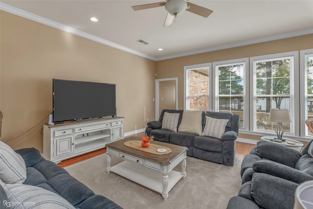 90 La Belle Court, Many, LA 71449