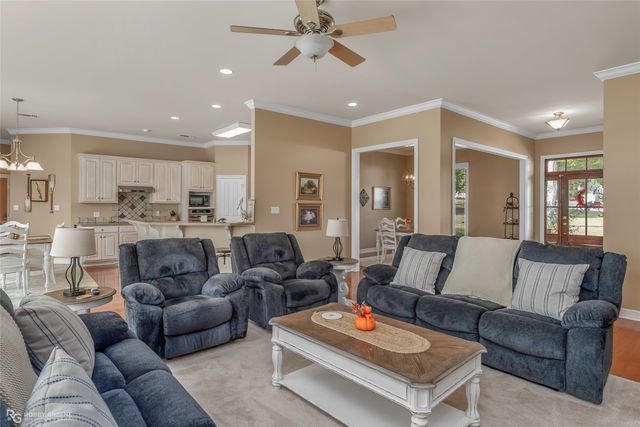 90 La Belle Court, Many, LA 71449