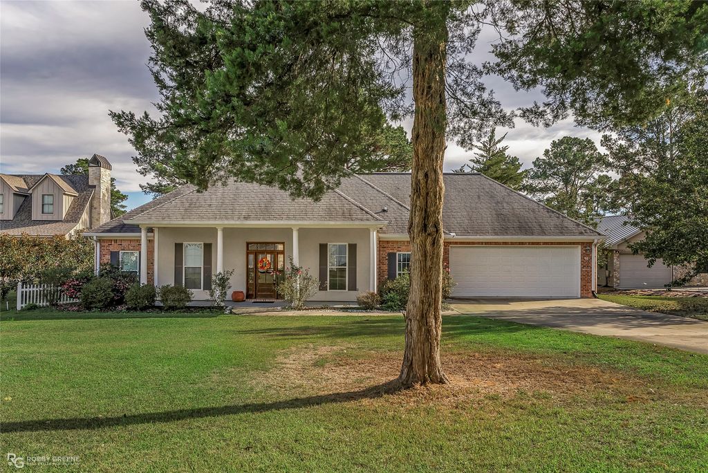 90 La Belle Court, Many, LA 71449