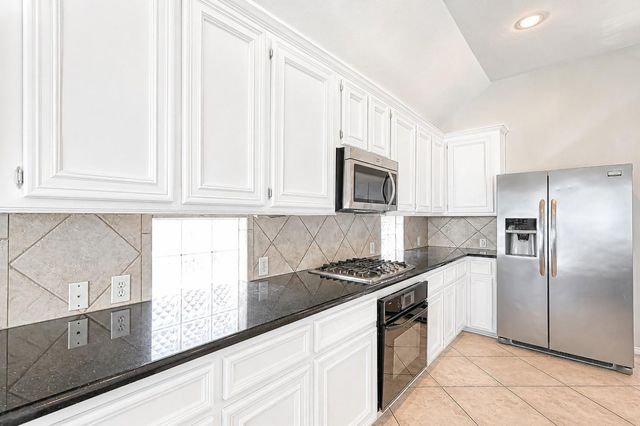 2223 Ridgefield Park Lane, Richmond, TX 77469