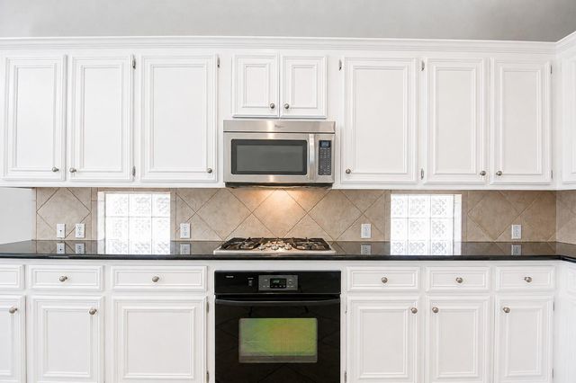 2223 Ridgefield Park Lane, Richmond, TX 77469