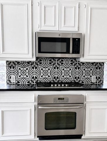 2223 Ridgefield Park Lane, Richmond, TX 77469