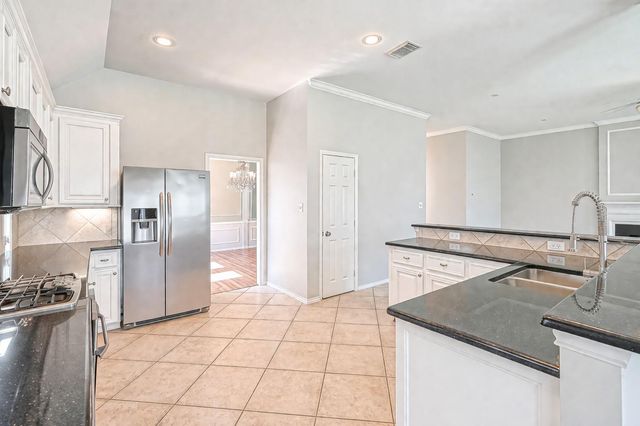 2223 Ridgefield Park Lane, Richmond, TX 77469