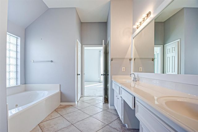 2223 Ridgefield Park Lane, Richmond, TX 77469