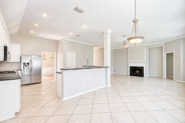 2223 Ridgefield Park Lane, Richmond, TX 77469