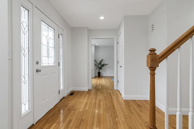 1 Kerrigan Way, Woburn, MA 01801