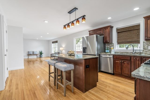 1 Kerrigan Way, Woburn, MA 01801