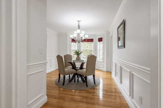 1 Kerrigan Way, Woburn, MA 01801