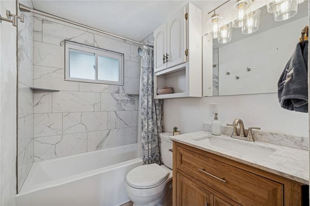 13723 Ormsby, North Huntingdon, PA 15642