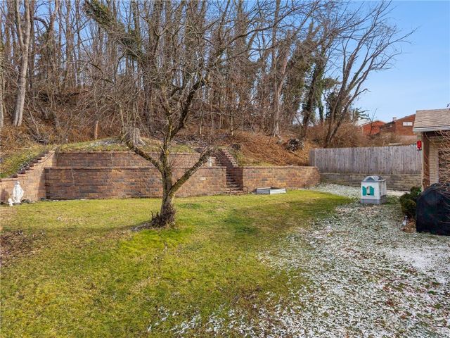 13723 Ormsby, North Huntingdon, PA 15642