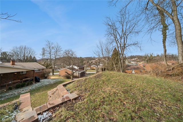 13723 Ormsby, North Huntingdon, PA 15642