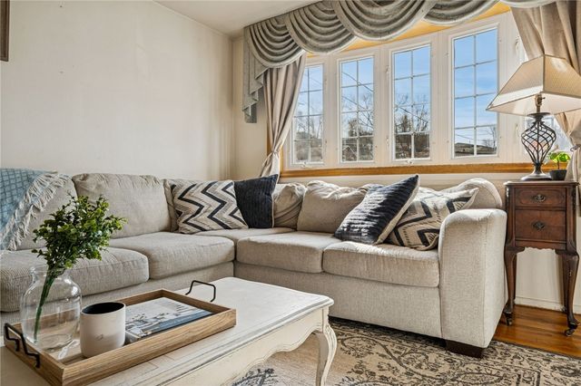 13723 Ormsby, North Huntingdon, PA 15642