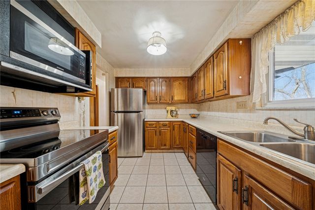 13723 Ormsby, North Huntingdon, PA 15642