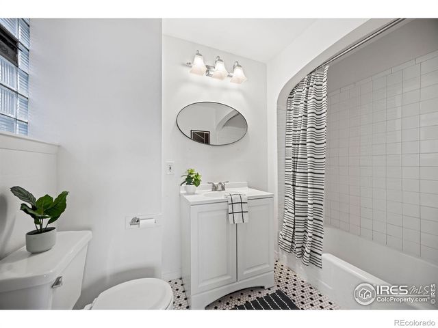 1100 E 16th Avenue 3, Denver, CO 80218