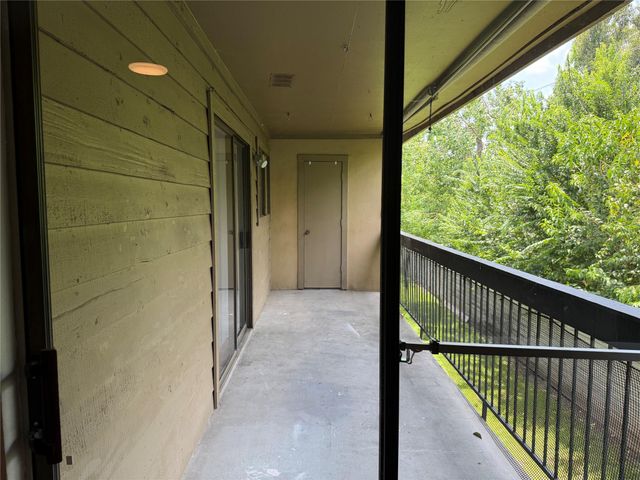 3300 Pebblebrook Drive 108, Seabrook, TX 77586