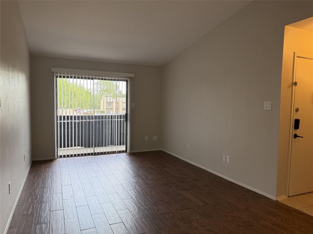 3300 Pebblebrook Drive 108, Seabrook, TX 77586